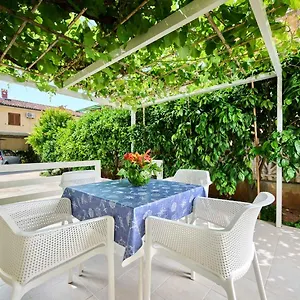 Ema Apartment Novigrad Istria